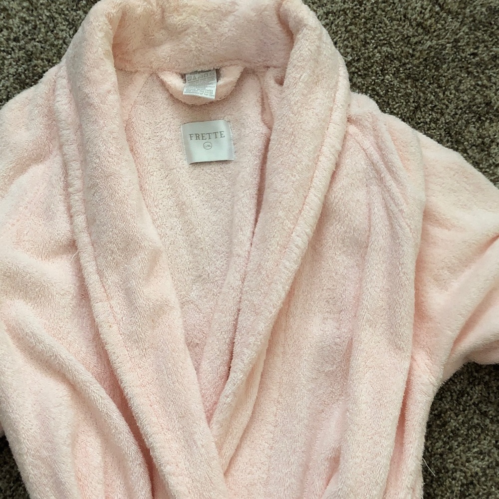 Frette Plush Shawl-Collar Robe in Light Pink